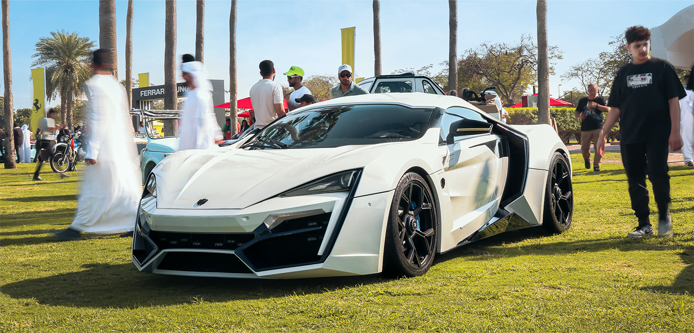 W Motors participates in the Grand Picnic